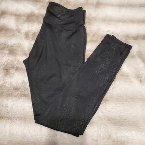 Athleta snake skin S